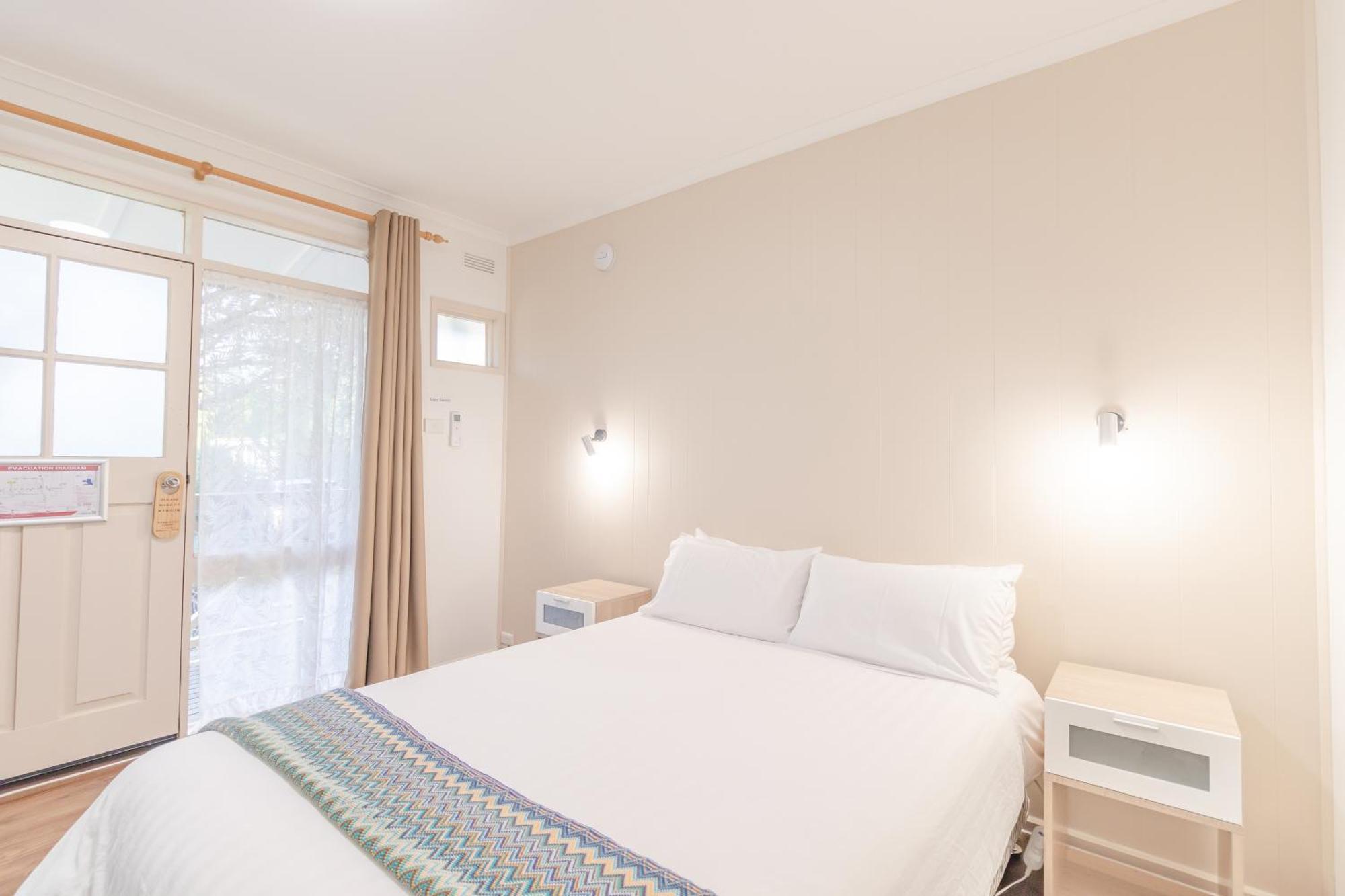 Warburton Lodge Bagian luar foto
