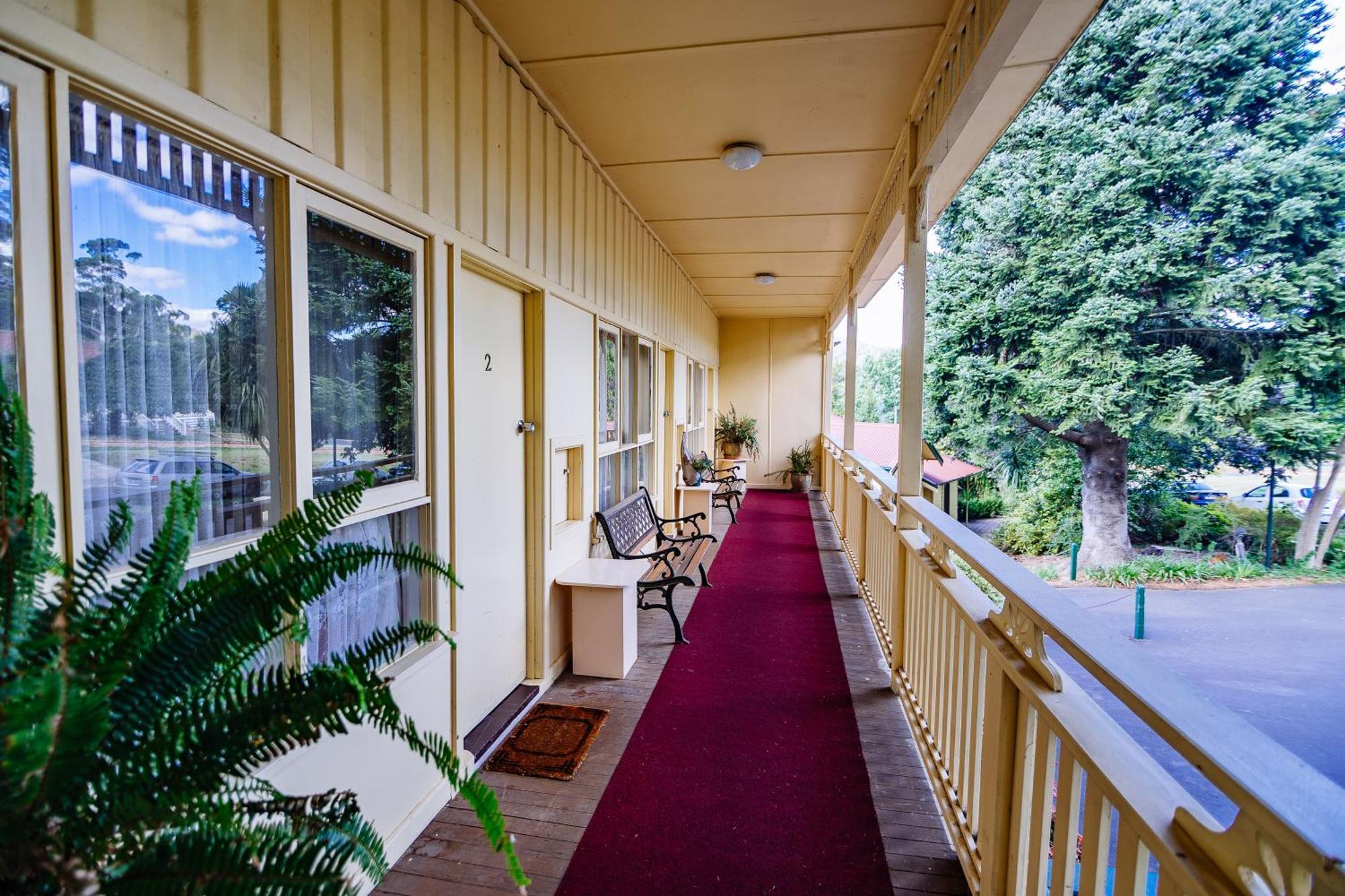 Warburton Lodge Bagian luar foto