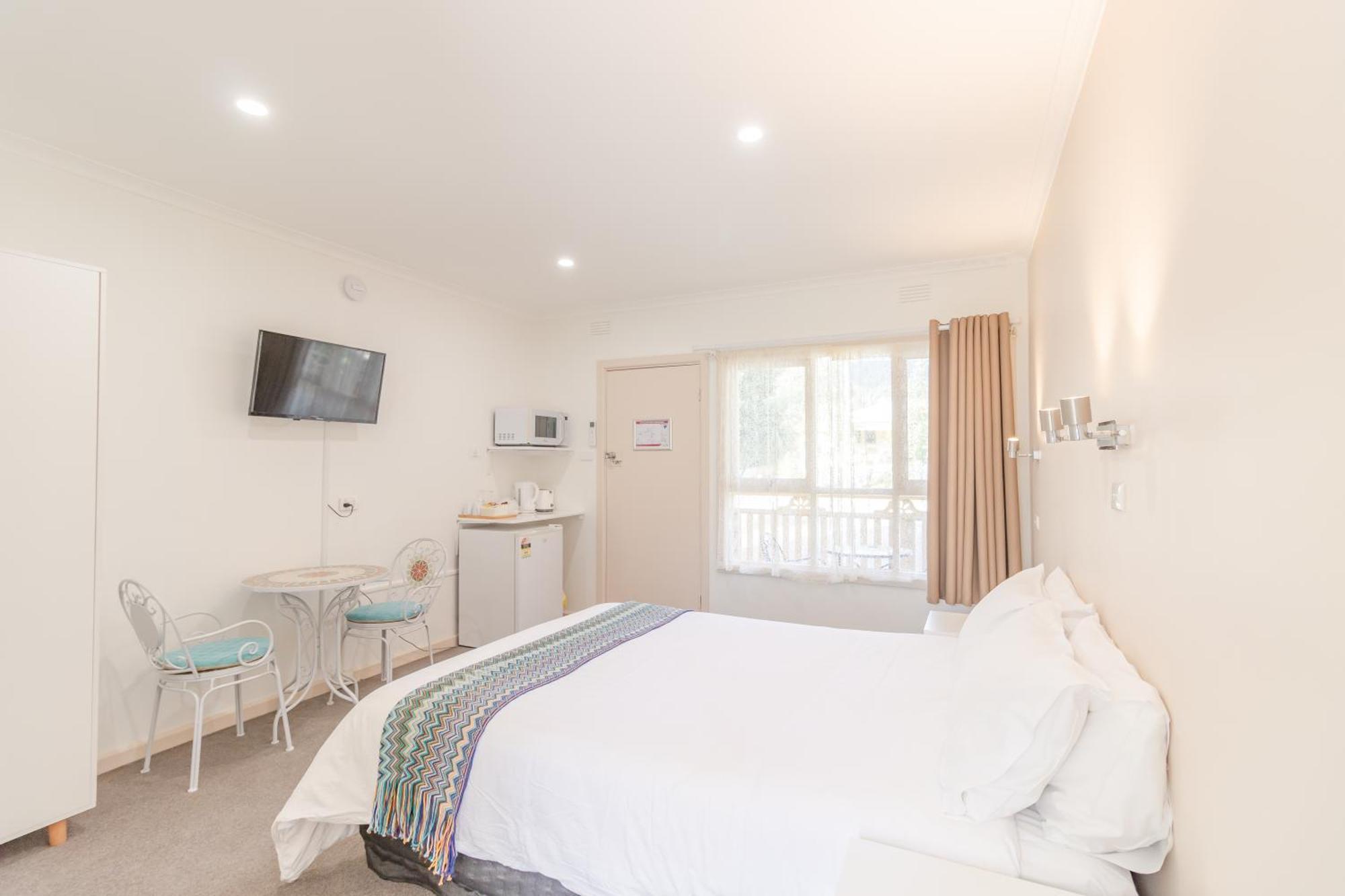 Warburton Lodge Bagian luar foto