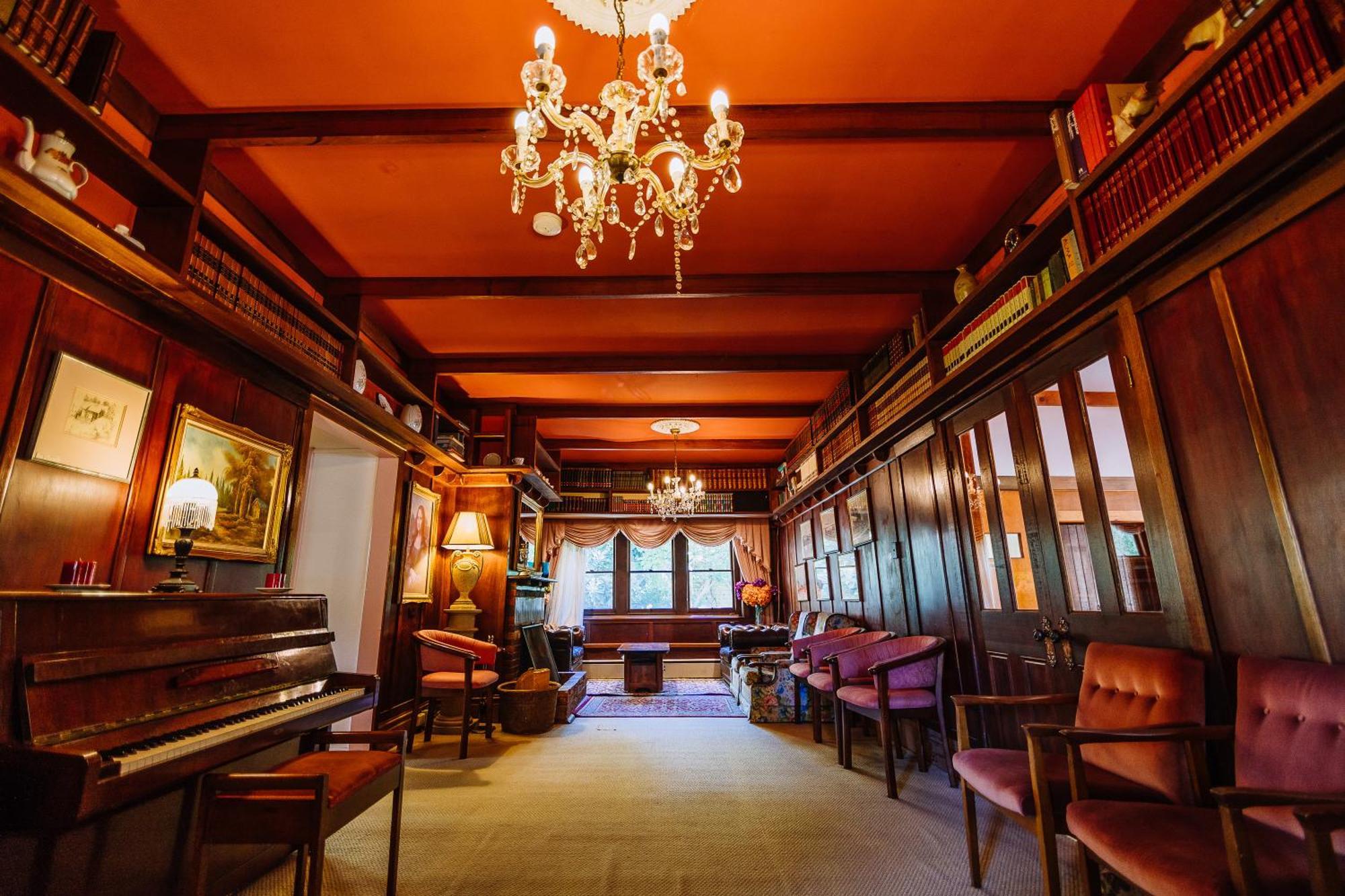 Warburton Lodge Bagian luar foto